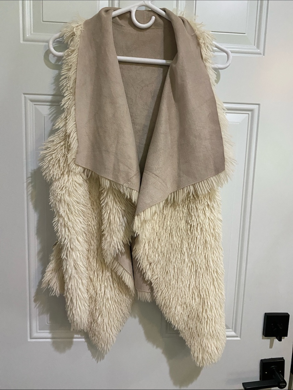 Icing Cream Faux Shearling Teddy Open-Front vest